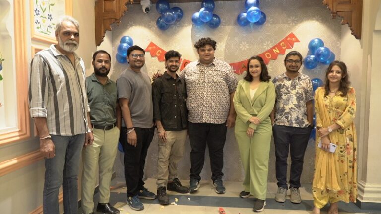 The success of the film ‘Chor Chor’ was celebrated in a unique way