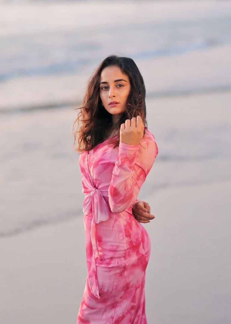 Sneha Jain brings new twists with her entry as Mukta on COLORS’ ‘Megha Barsenge’